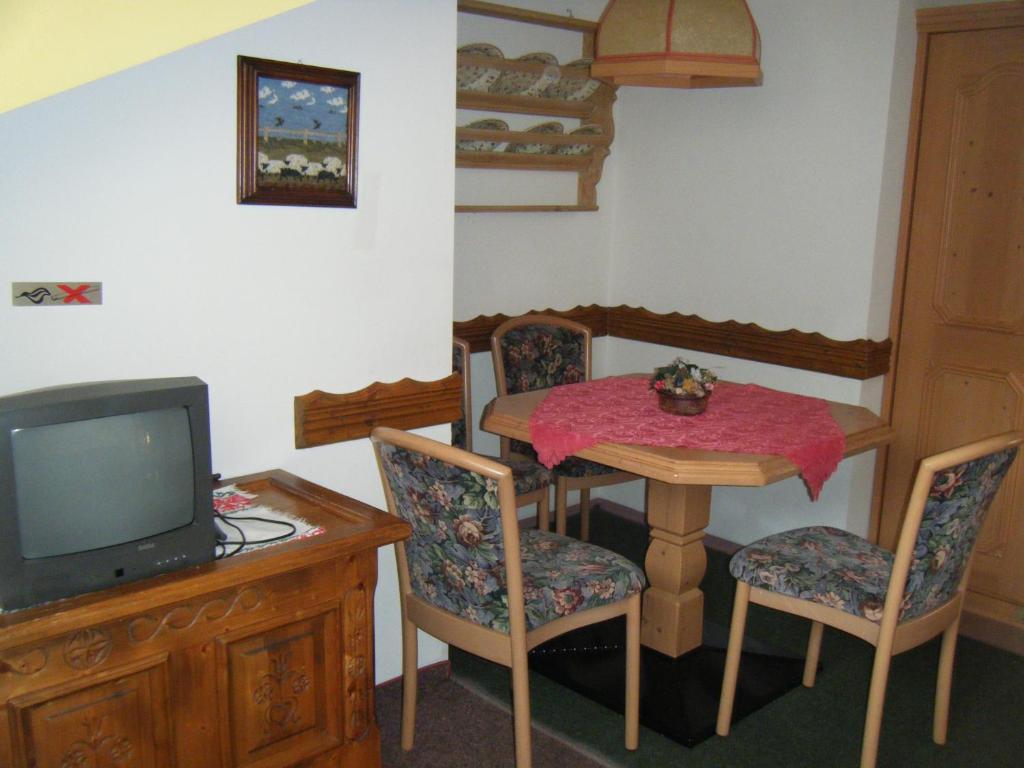 Landhaus Griesser Kaprun Pokoj fotografie